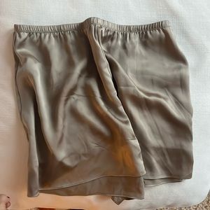 BNWOT Vince silk shorts